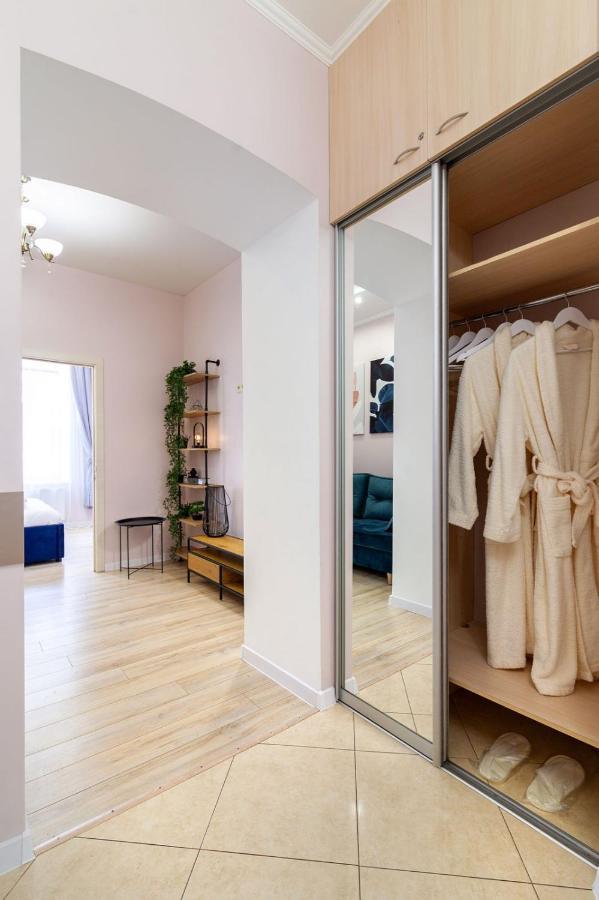 Avangard Magnus Apartment 利沃夫 外观 照片